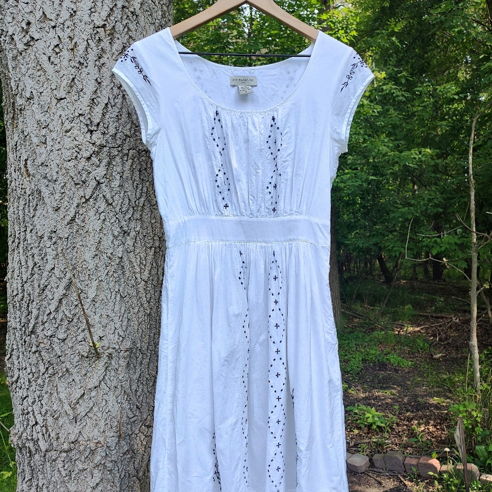 Banana Republic Sz 4 White Cotton Midi Dress Lined Embroidered Lace Side Zip